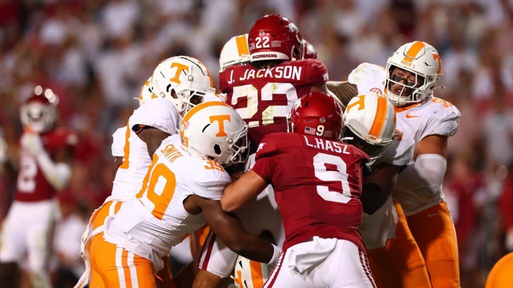 Arkansas Razorbacks Football Vs Tennessee Volunteers Football Match Player Stats Revealed 1 Arkansas Razorbacks Football Vs Tennessee Volunteers Football Match Player Stats Revealed