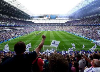 Manchester United Makes History with Late Blitz to Beat Everton: Football Firsts manchester-united-makes-history-with-late-blitz-to-beat-everton-football-firsts
