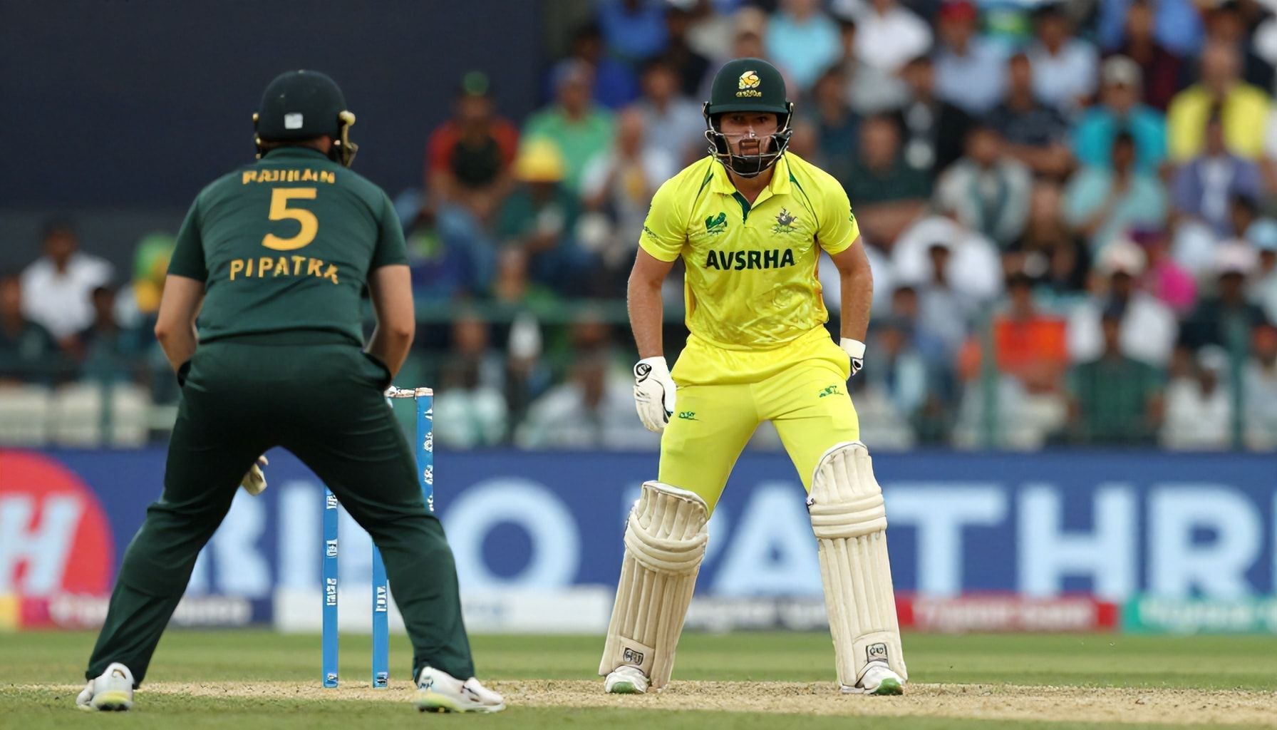 Australia's Bowling Attack Leaves Pakistan Struggling