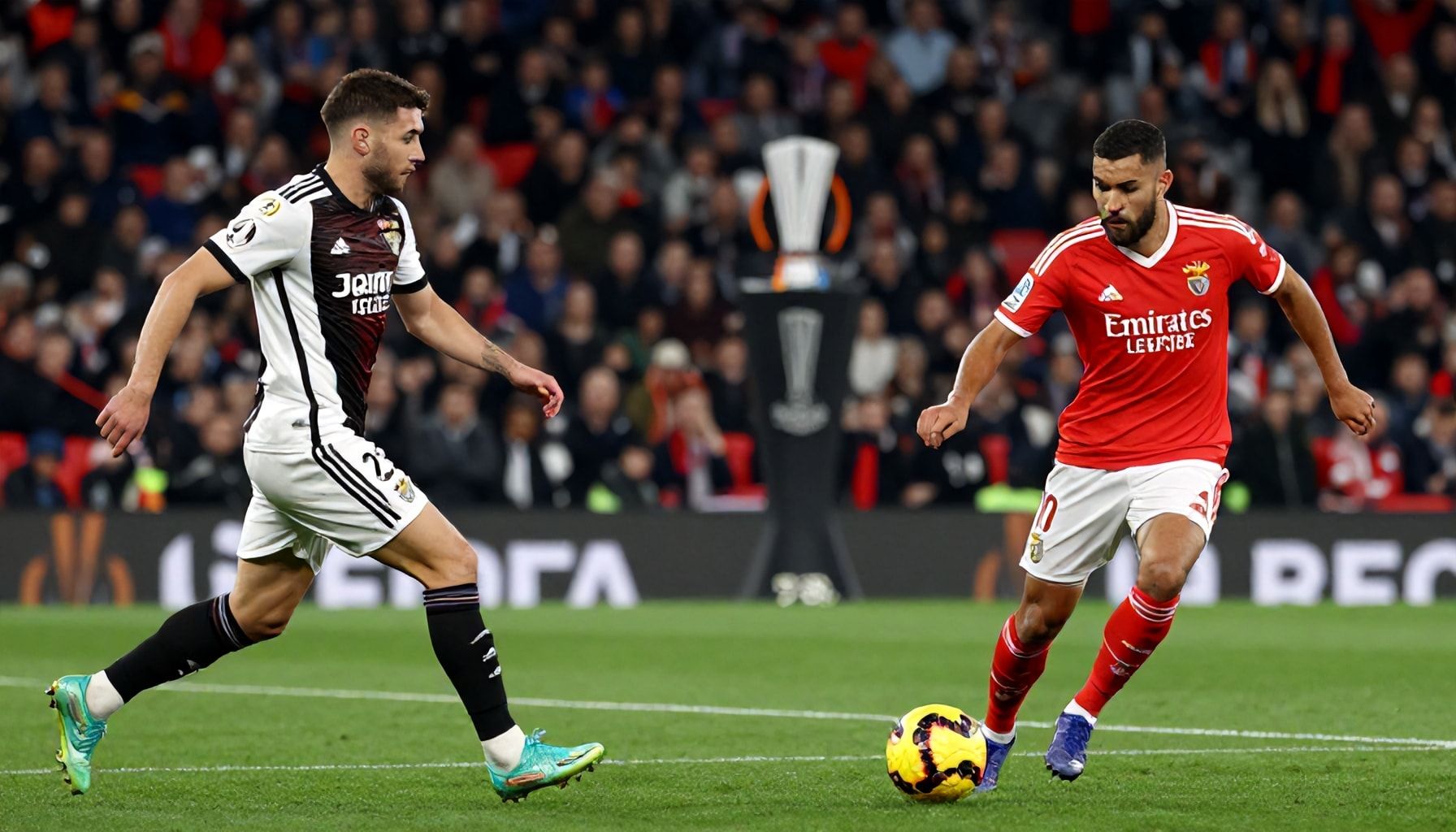 Benfica and Feyenoord Meet in High-Stakes Europa League Showdown