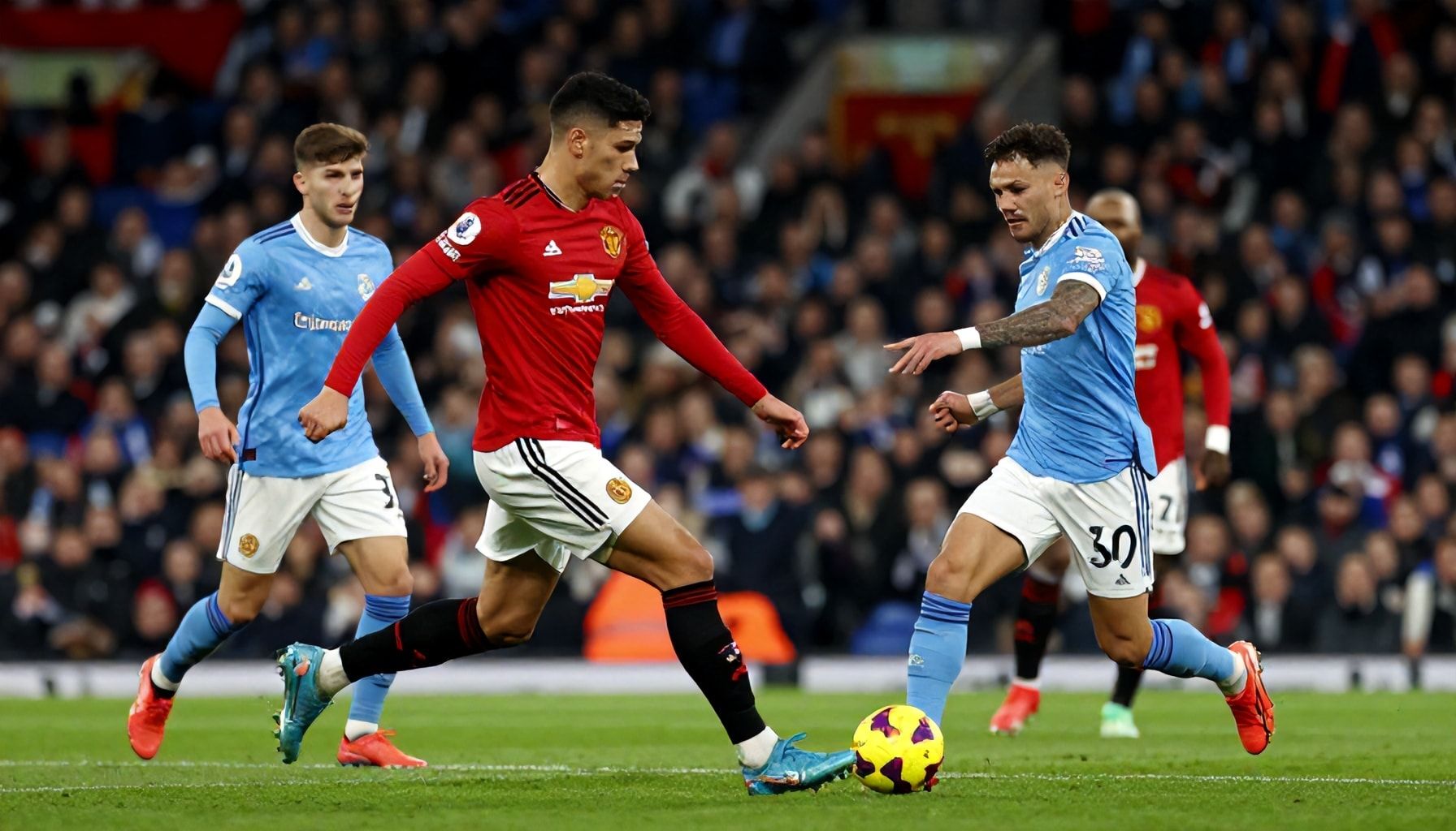 Both sides seek vital victory in tightly contested league campaign