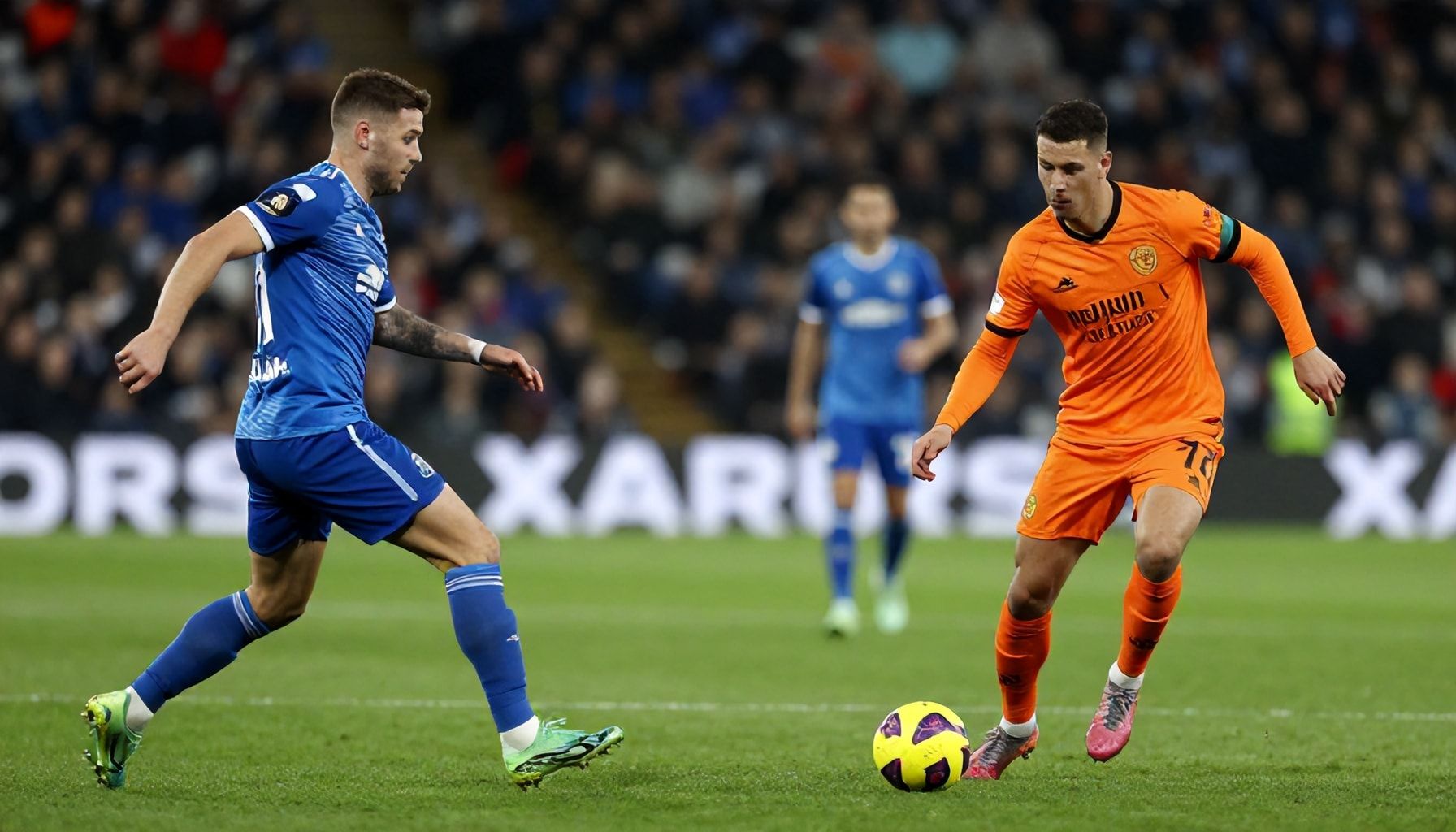 Both teams make late changes ahead of pivotal fixture