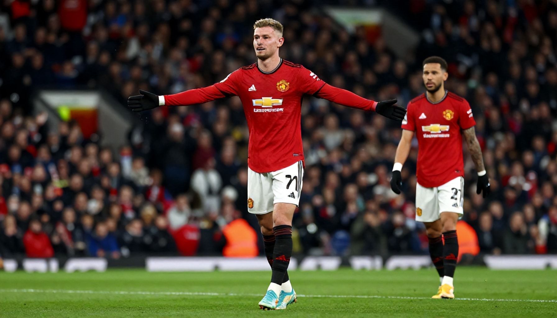 Cole Palmer's Double Strikes Secure Manchester United Victory