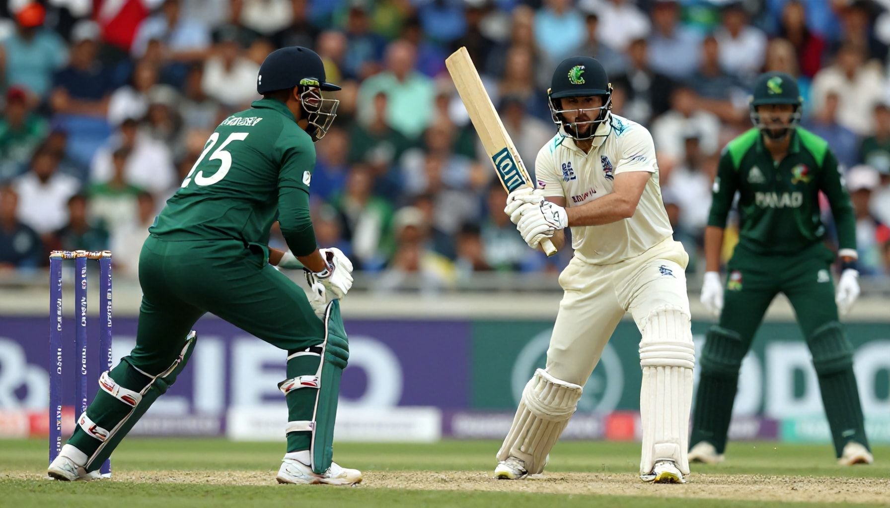 England's Top Order Fails to Withstand Pakistan's Bowling Onslaught