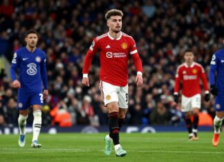 Garnacho Scores Twice as Manchester United Beats Chelsea 2-0