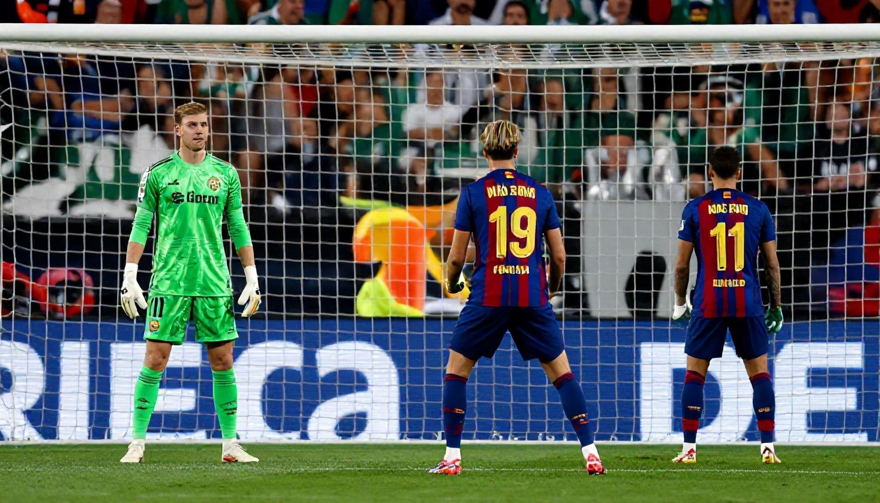 Goalkeepers Braced for High-Stakes Clash Between Betis and Barcelona
