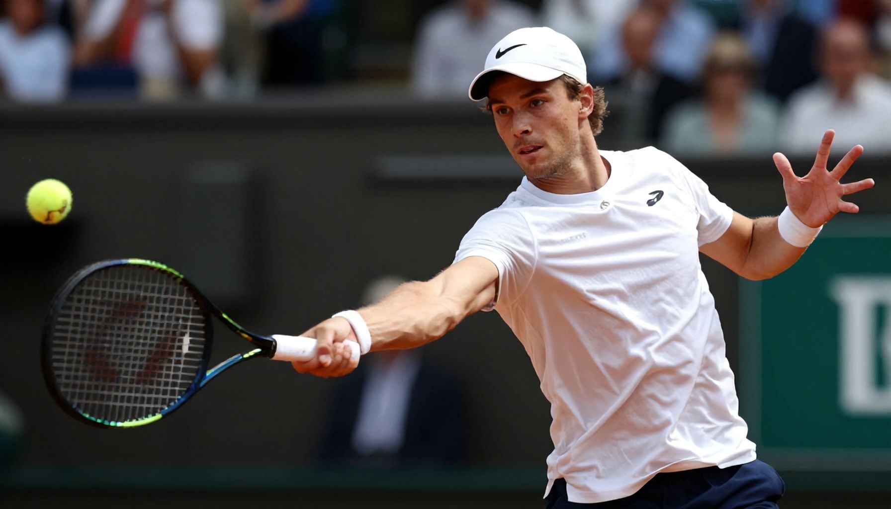 Holger Rune Dominates French Open Match to Reach Quarter-Finals