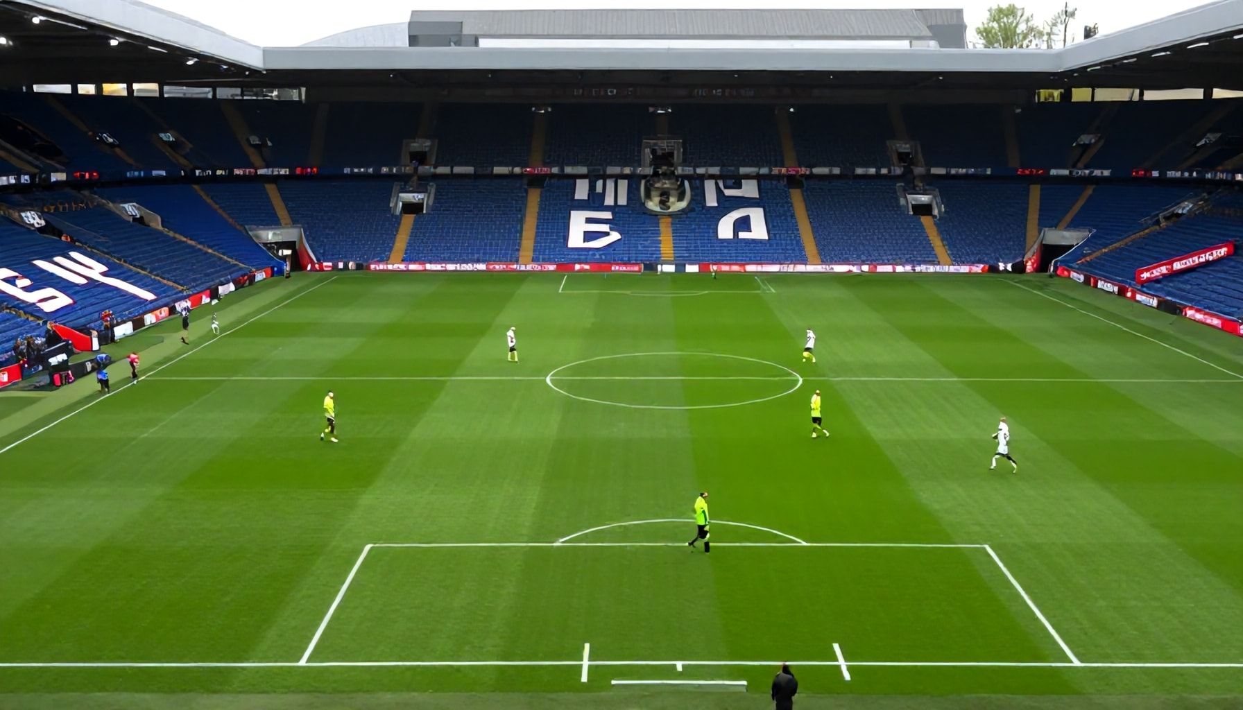 Ipswich Town Takes on Manchester United in FA Cup Showdown