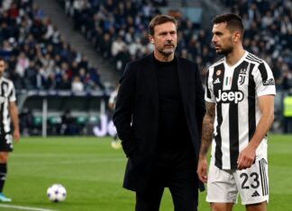 Juventus Sack Allegri After Champions League Exit