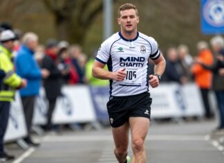 Kevin Sinfield Completes Marathon Challenge for MND Charity