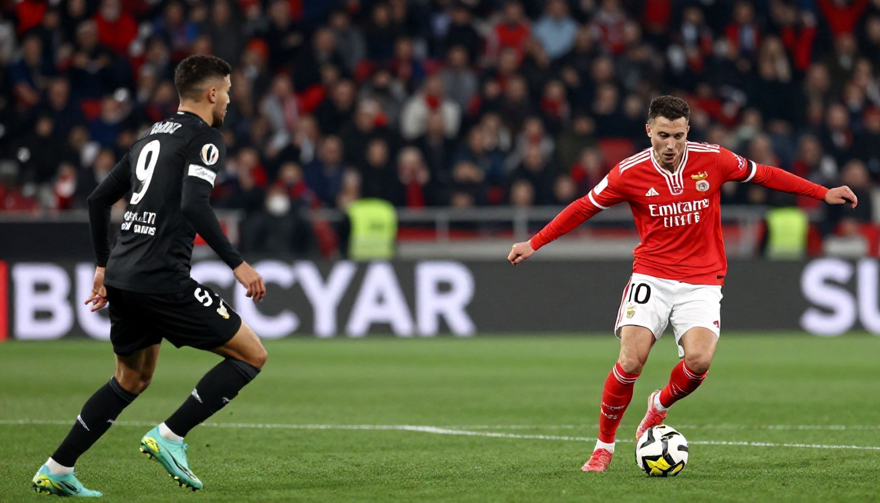 OGC Nice Stuns Benfica with Late Winner in Europa League Debut