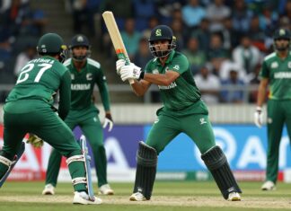 Pakistan Battles New Zealand in First Test Today