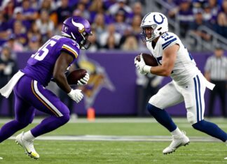 Vikings Clash with Colts in High-Stakes Monday Night Showdown