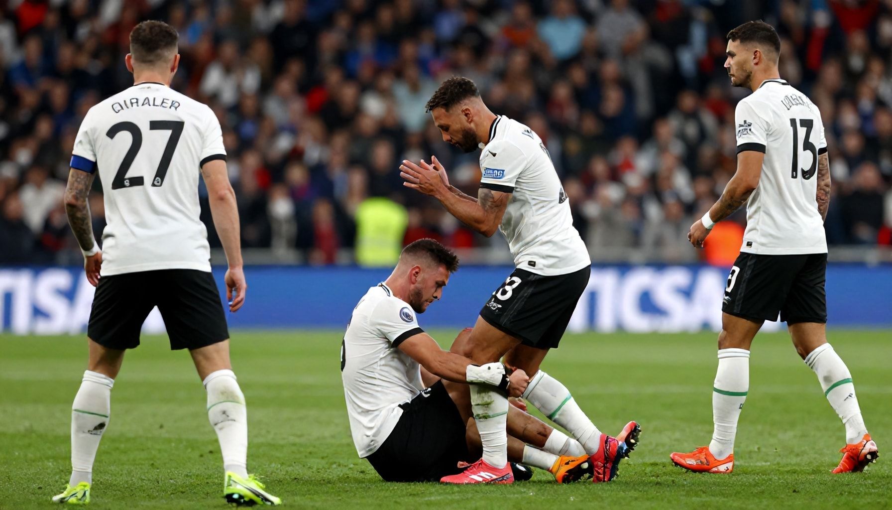 Footballers face pressure to return prematurely after contact injuries