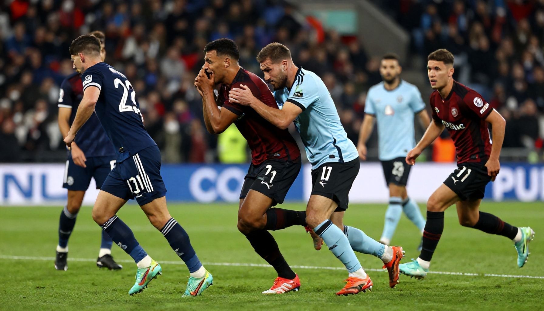 Footballers' panic response under rapid pressure linked to cognitive overload