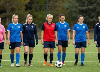 Women Demand Football Sessions as Walking Football Booms