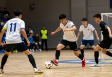 Amateur Futsal Players Rack Up Fouls in Tight Matches