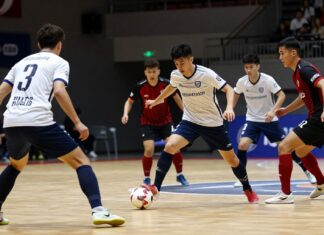 Futsal Players Grapple with Tactical Nuances in Fast-Paced Game