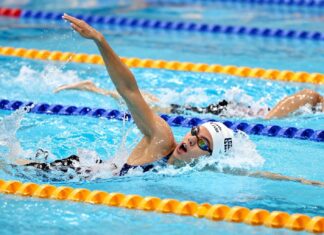 Swimmers panic during prolonged lengths due to oxygen deprivation